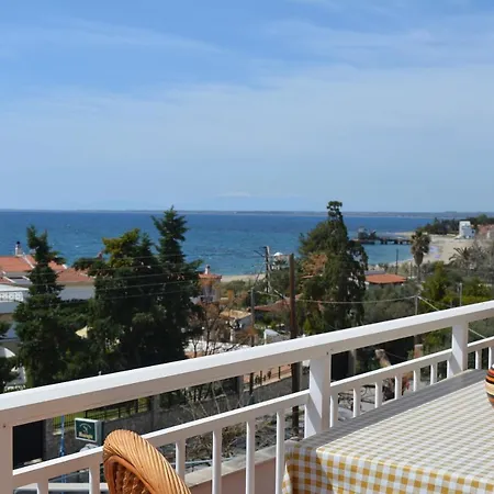 Panos *